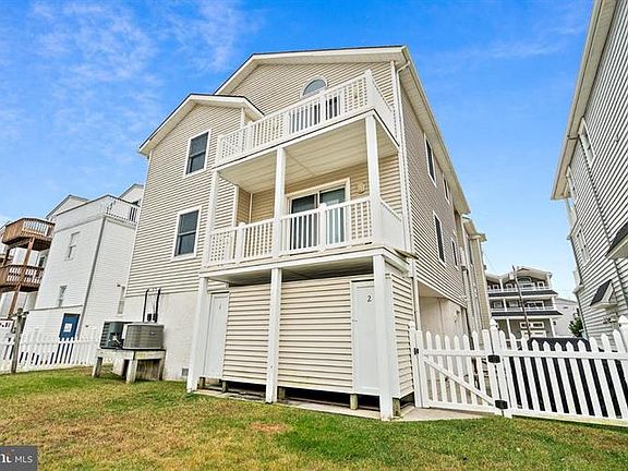 4th image of 129 76th St #1