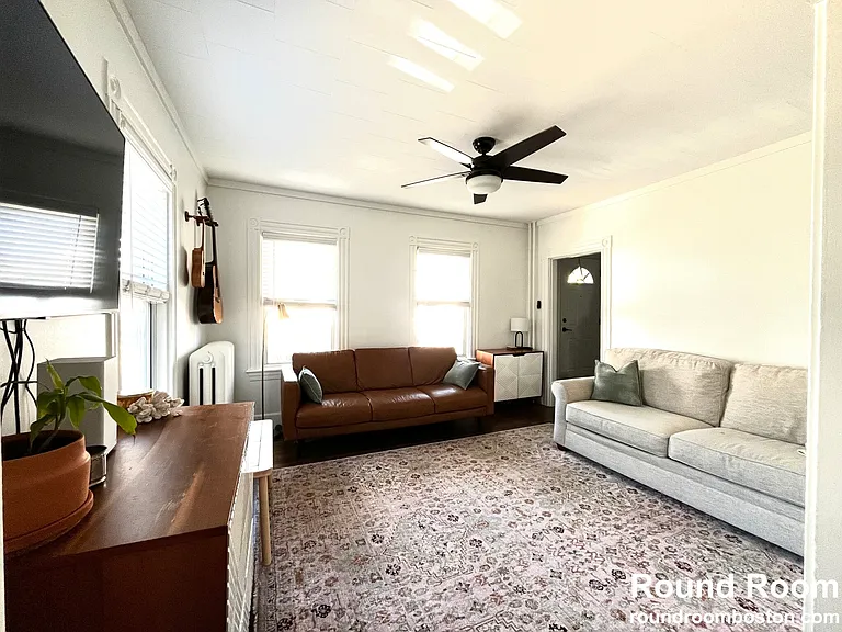 53 Henderson St — Photo 4