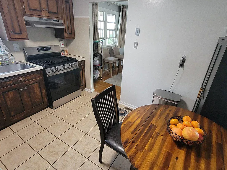 117 N Brookfield Rd — Photo 7