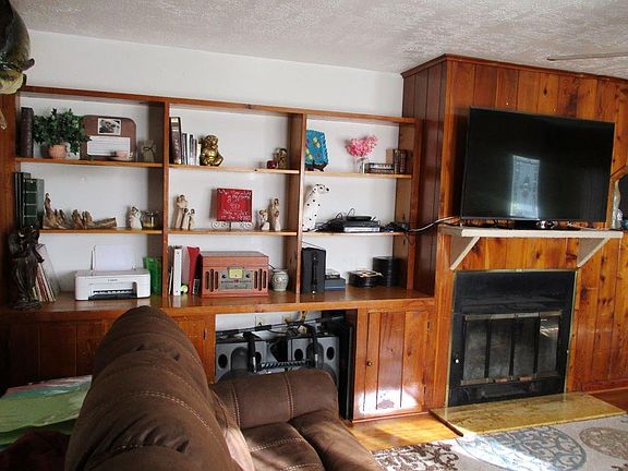 5th image of 2204 Jones St