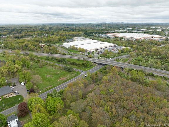 3rd image of 1555 Tolland Tpke