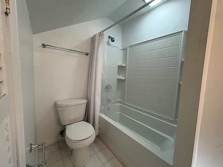 58 Benjamin St — Photo 21