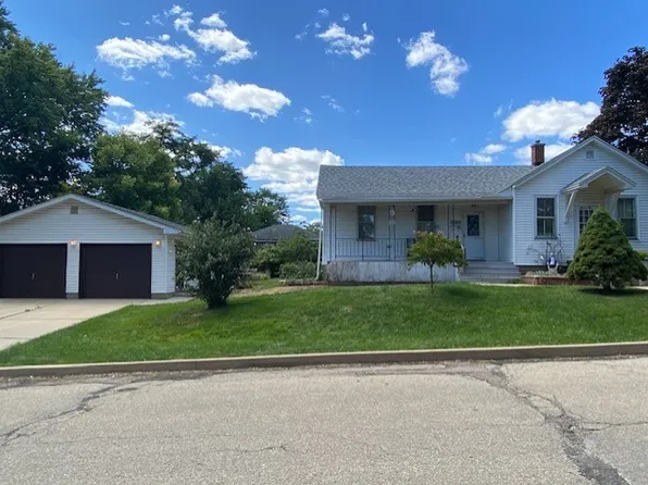 1110 Prospect Ave, Peru, IL 61354