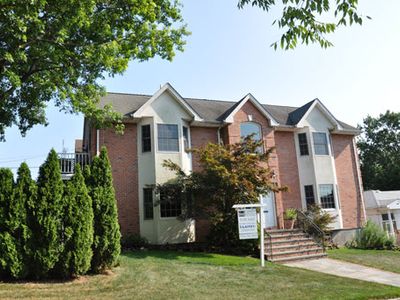 137 Schley Ave, Albertson, NY, 11507