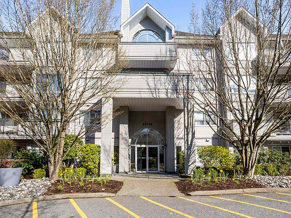 3rd image of 33718 King Rd #304