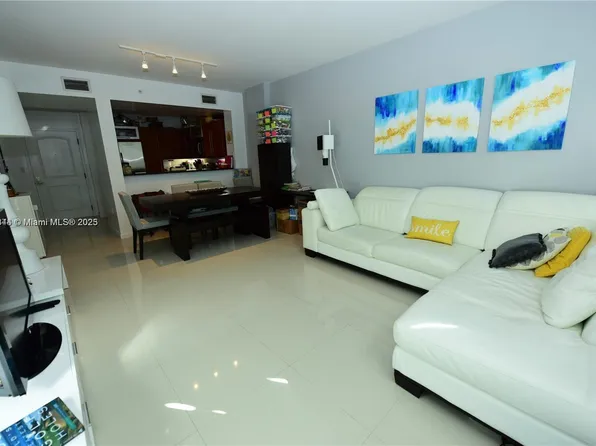 7355 SW 89th St APT 622N, Miami, FL 33156