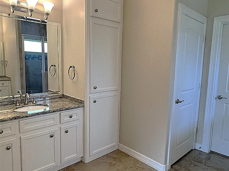 9723 Highland Pointe Dr — Photo 13