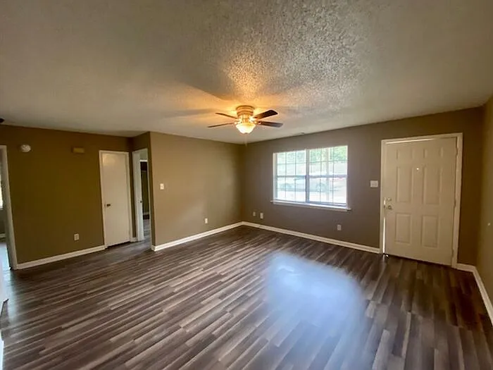 11824 E Gateway Dr SE #B — Photo 5