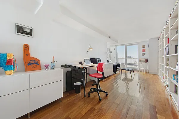 Rented by Compass | media 19