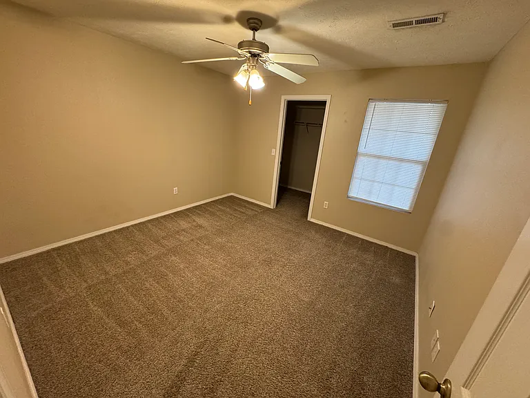 Clifton Height Apartments — Photo 7