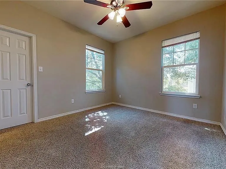 205B Sterling St — Photo 14
