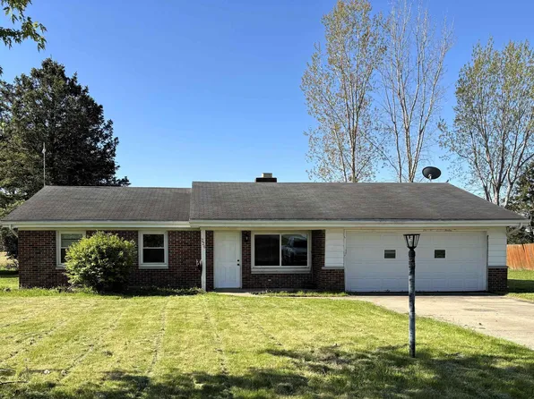 226 E Airport Rd, Kendallville, IN 46755