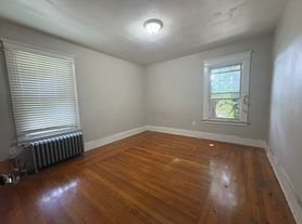 35 Argonne St