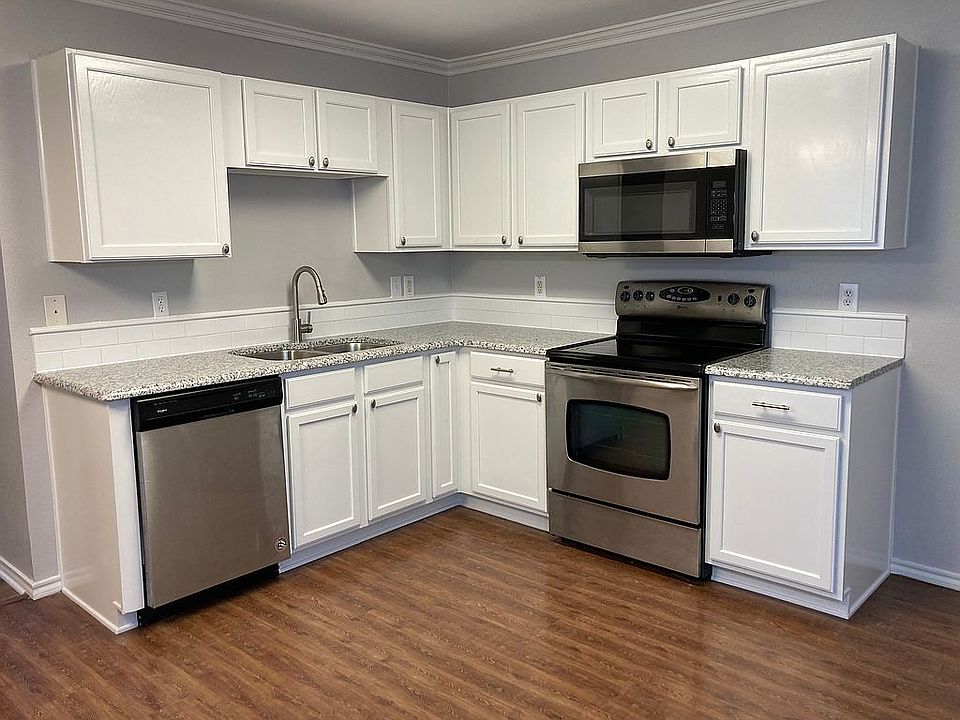 1st image of 2729 Prairie Creek Dr