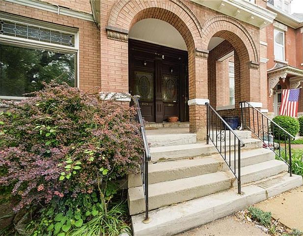 1st image of 3925 Russell Blvd