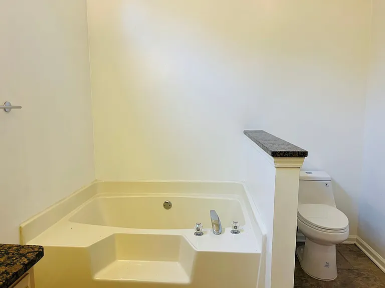 145 Riverside Dr — Photo 23