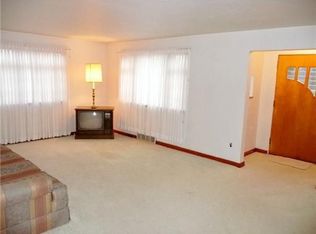 622 Gill Hall Rd, Clairton, PA 15025