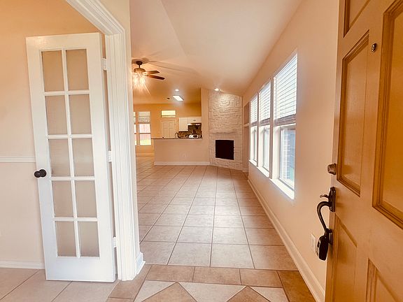 3rd image of 1029 Port Mansfield Dr
