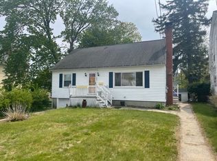 665 Lake Ave, Manchester, NH 03103
