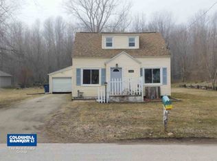 2589 Longtail Beach Ln, Suamico, WI 54173