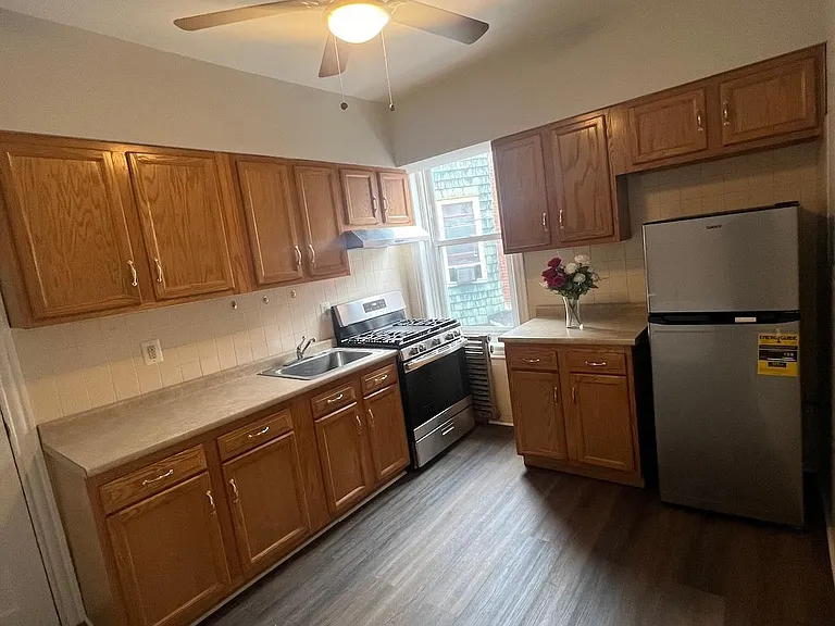 5131 N 11th St #2 — Photo 3