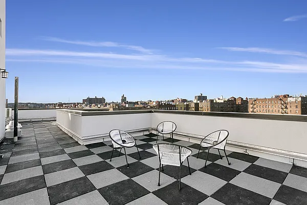 Rented by Lang Realty LLC | media 40