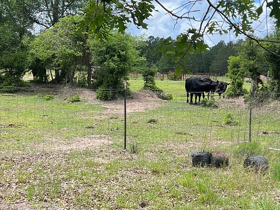 3rd image of 21888 Ghost Rd