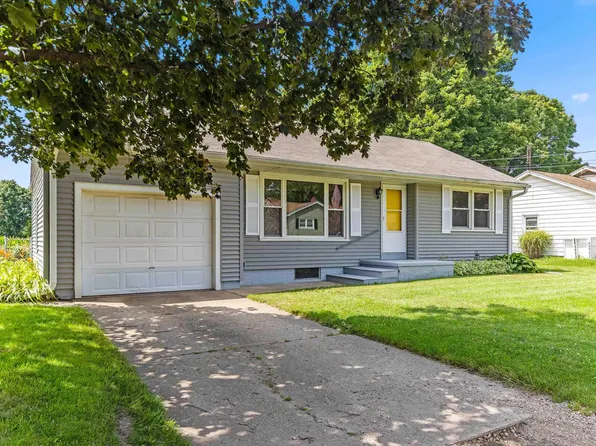 1202 E Parkside Ln, Peoria, IL 61615