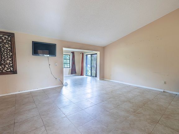 3rd image of 6149 Olivewood Circle