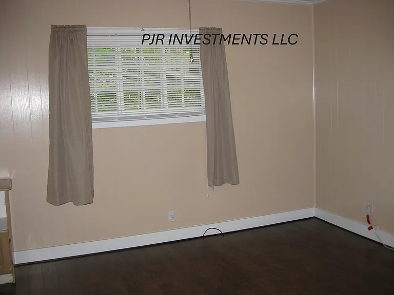 124 Hardy St — Photo 18