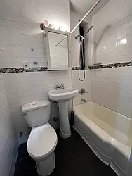 Rented by Salon Realty Corp