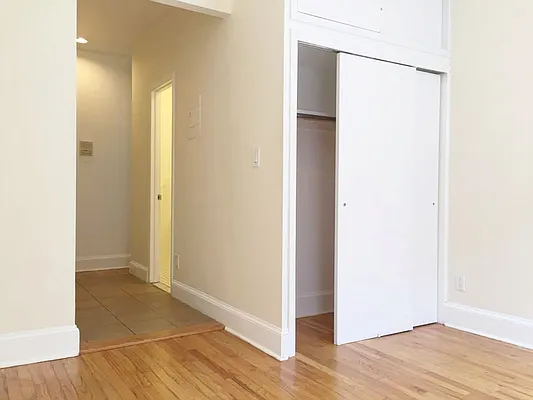 Rented by Waverly Realty Associates | media 77