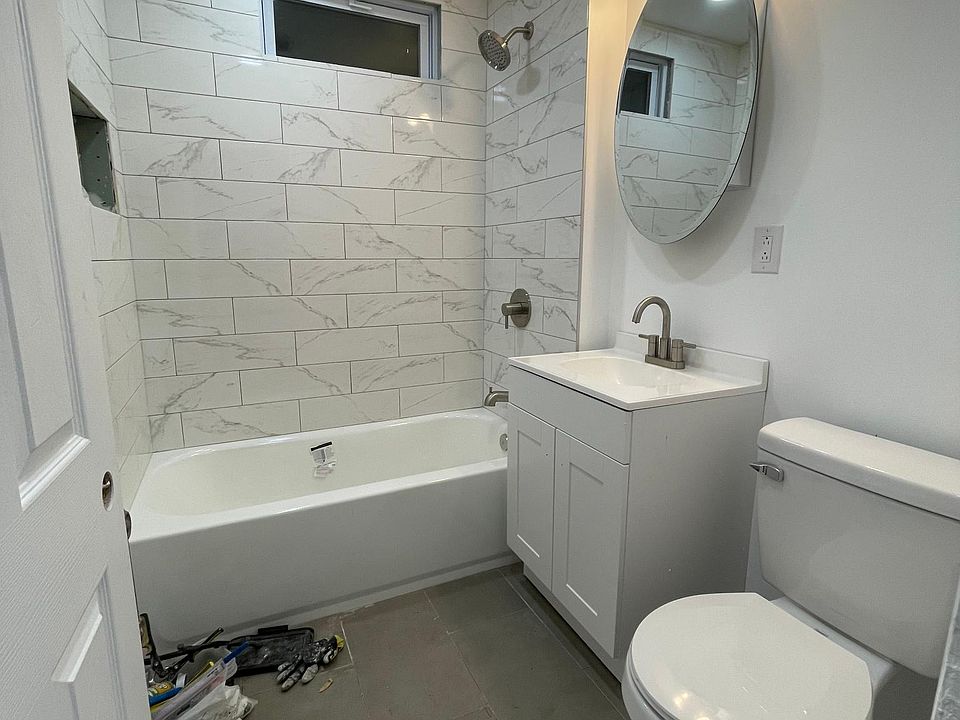 1st image of 14 Grand Ave Floor 1