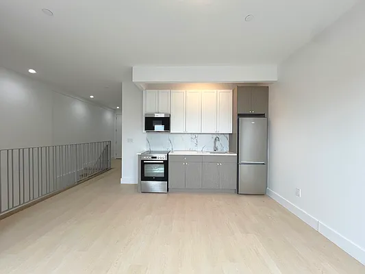 Rented by MADEHOME | media 33