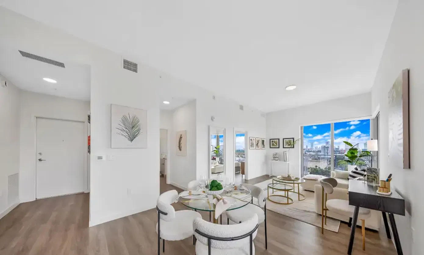 2 bed, 866 sqft, $2,905 — Photo 4