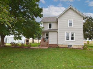 9971 Leland Rd, Waterman, IL 60556