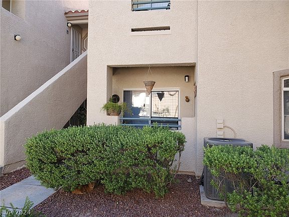 5th image of 5415 W Harmon Ave Unit 1138