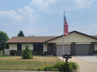 1621 Southridge Dr, Janesville, WI 53546