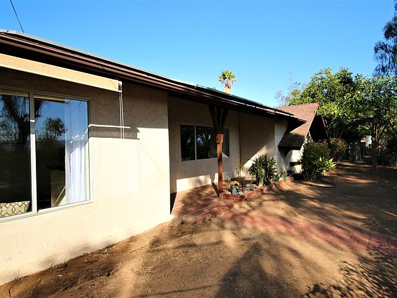 2nd image of 11120 Toyon Hill Dr