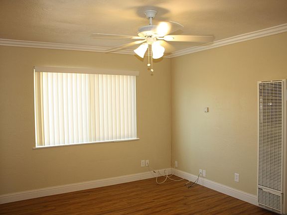 4th image of 325 E William St APT 7