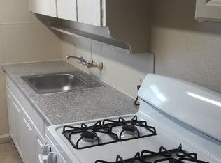 4796 E Holland Ave APT 8, Fresno, CA 93726
