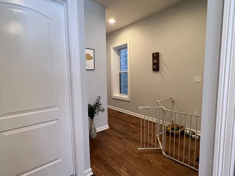 1441 W Grand Ave #1 — Photo 11