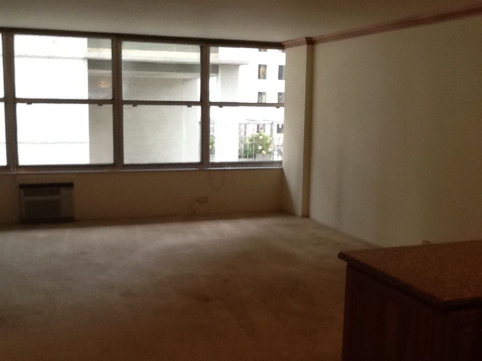 1st image of 1000 N Lake Shore Dr APT 1007