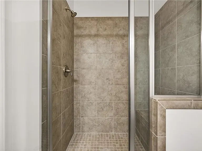 1020 Kendall Grove Ct — Photo 13
