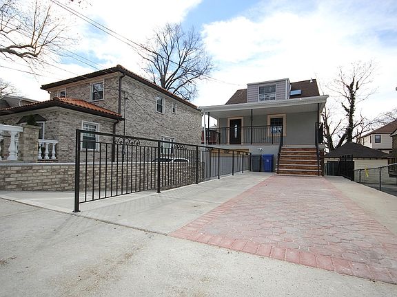 2nd image of 727 Vincent Ave