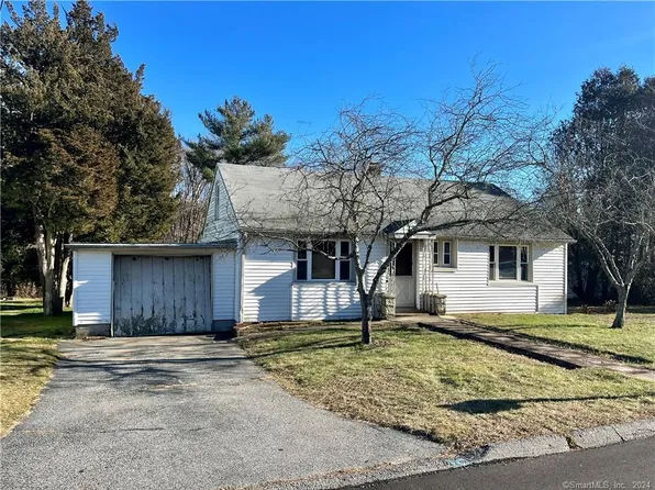 31 Tiffany Avenue, Waterford, CT 06385