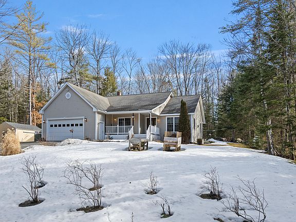 3rd image of 11 Merrill Drive