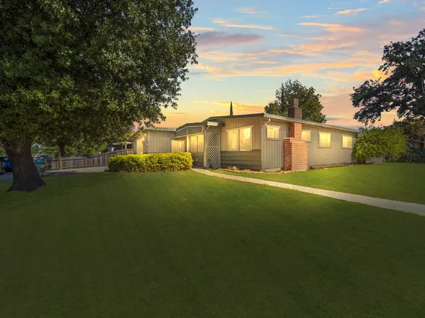 2 Dawn Dr, Woodland, CA 95695