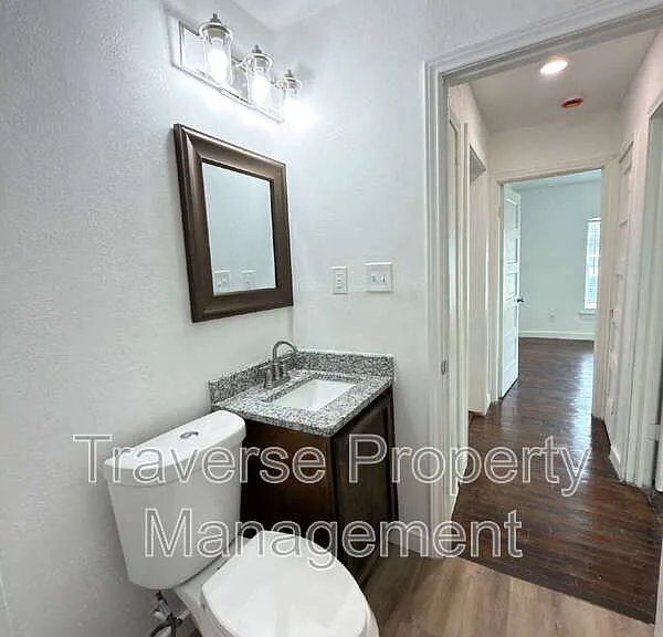 1804 Andrew Ave — Photo 14