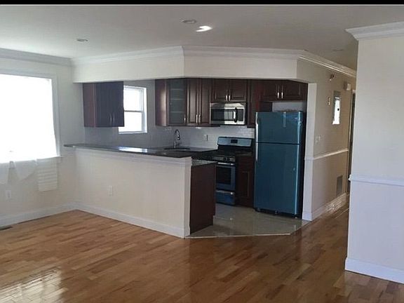 2nd image of 14710 130th Ave #2